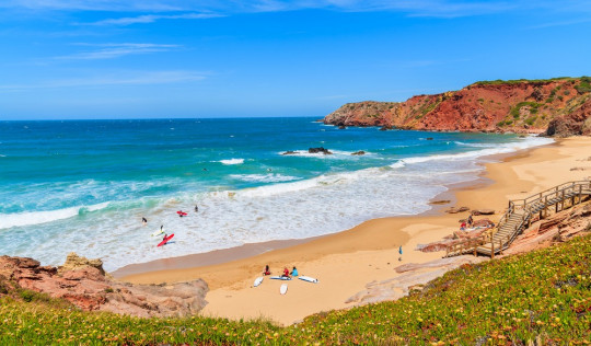 Najlepsze miejsca na surfing w Portugalii