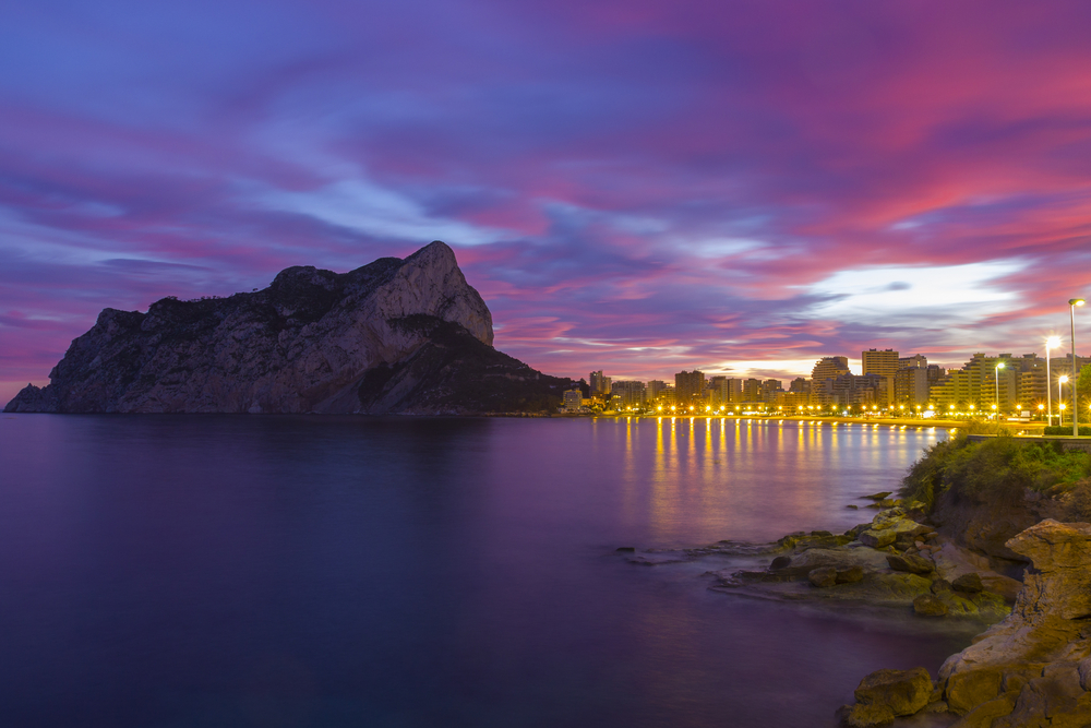 hiszpania promenada w calpe